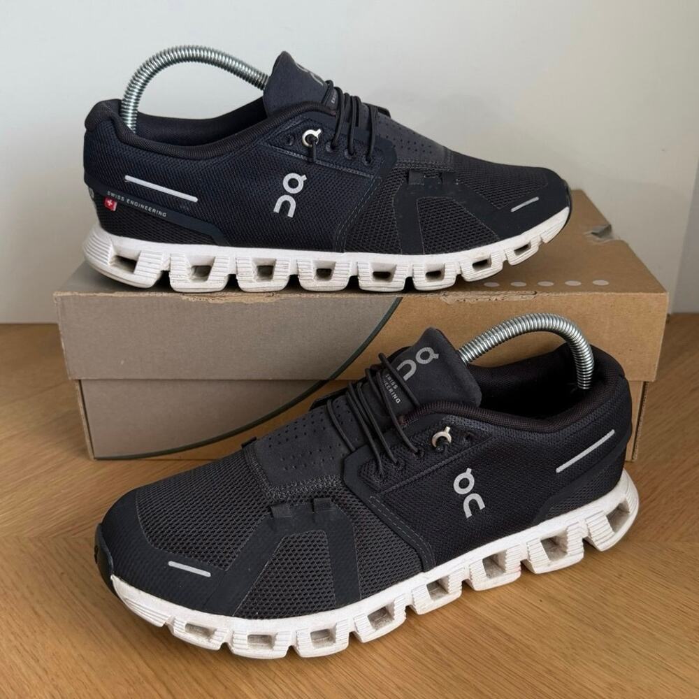 On Cloud ‘Black/White’ Women Athletic Sneakers - SZ 10